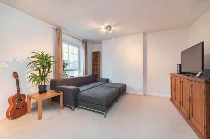 2 Bedroom Flat To Rent In Seal House, Weston Street, London, SE1