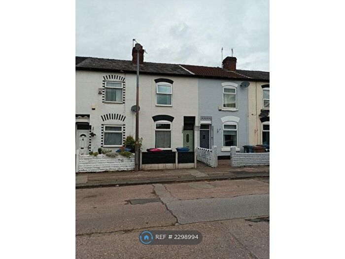 2 Bedroom Terraced House To Rent In Lansdowne Rd, Monton, M30