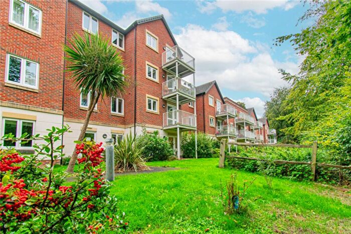 1 Bedroom Apartment For Sale In Bath Road, Devizes, Wiltshire, SN10