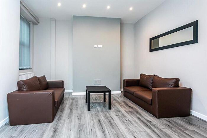 4 Bedroom Terraced House To Rent In £pppw, Banff Road, Rusholme, M14