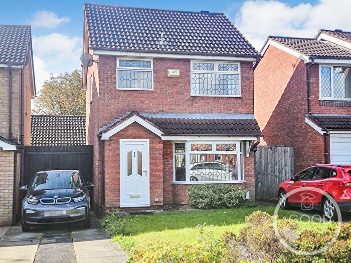 3 Bedroom Detached House For Sale In Viscount Drive, Cheadle, SK8