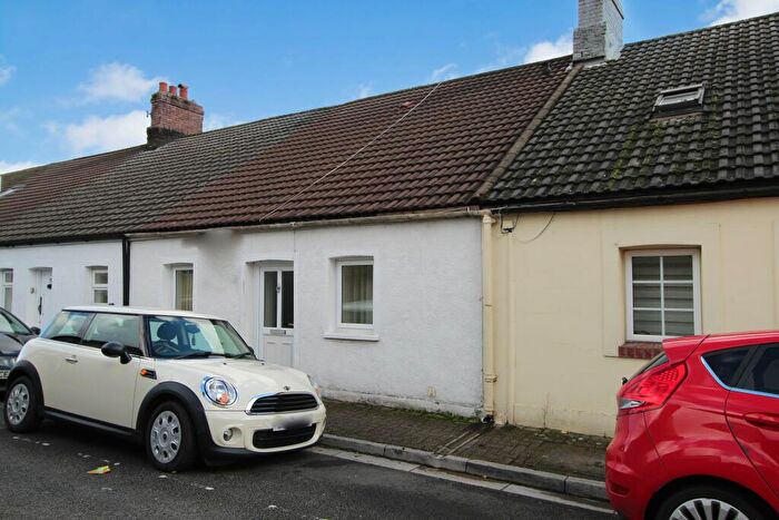 3 Bedroom House To Rent In Long Row, Treforest, Pontypridd, CF37