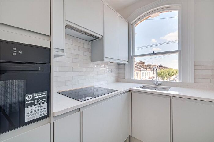 1 Bedroom Flat To Rent In Bloom Park Road, London, SW6