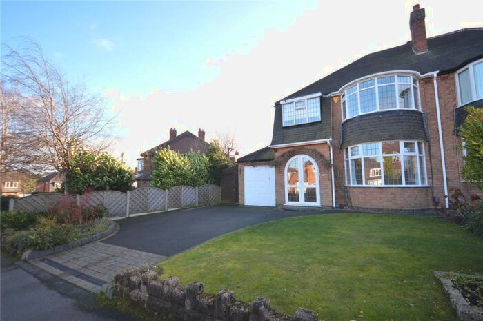 3 Bedroom Semi-Detached House To Rent In Wroxall Road, Solihull, B91