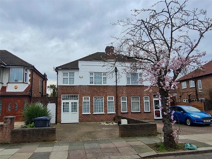 3 Bedroom Semi-Detached House To Rent In Barmouth Avenue, Perivale, Middlesex, UB6