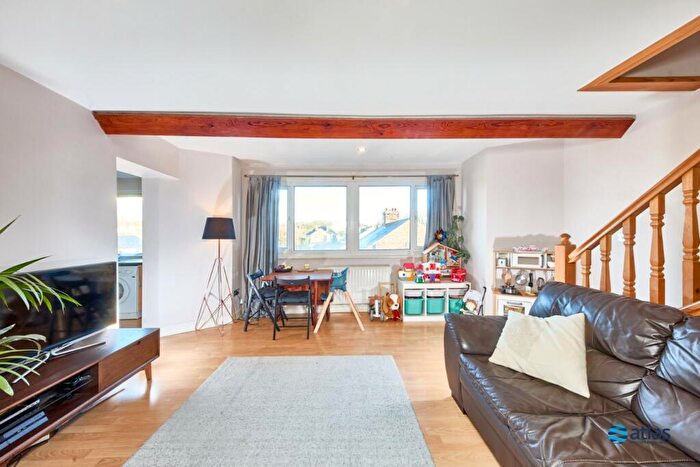 1 Bedroom Apartment For Sale In Mersey Road, Aigburth, L17
