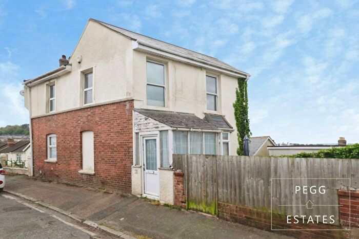3 Bedroom End Of Terrace House For Sale In Dunmere Road, Torquay, TQ1
