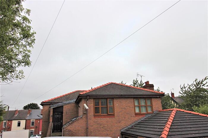 3 Bedroom Apartment To Rent In Main Street, Aughton, S26