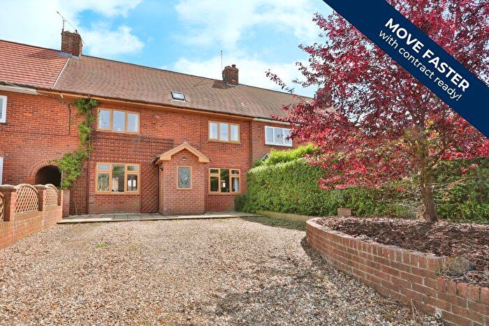 3 Bedroom Terraced House For Sale In East Gate, Rudston, Driffield, East Riding Of Yorkshire, YO25