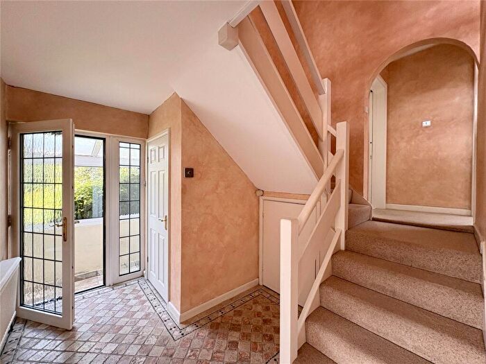 3 Bedroom Semi-Detached House To Rent In Stanbridge Close, Bristol, BS16