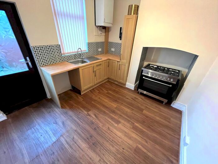 2 Bedroom End Of Terrace House To Rent In Dart Street, Ashton-On-Ribble, Preston, PR2