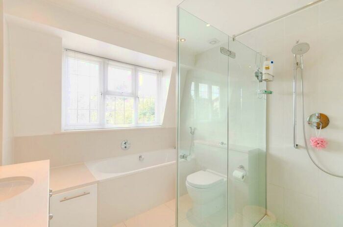 5 Bedroom Detached House To Rent In Albion Road, Coombe, Kingston Upon Thames, KT2