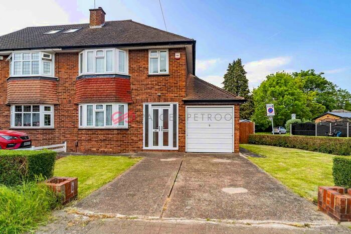 3 Bedroom Terraced House To Rent In Eastcote Road, Pinner, HA5