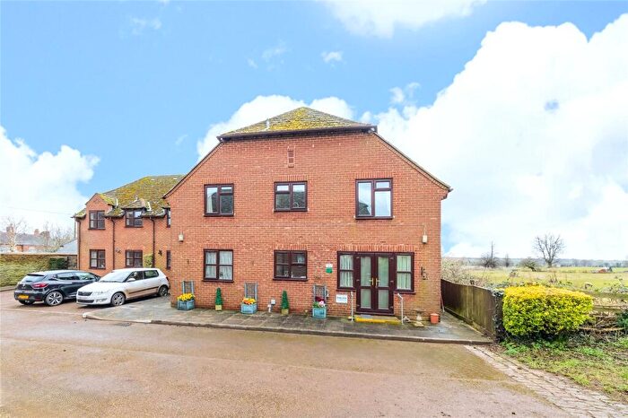 2 Bedroom Apartment For Sale In Grove Court, The Grove, Deddington, OX15