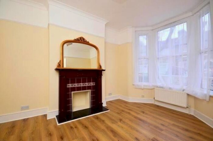 4 Bedroom Terraced House To Rent In Corporation Street, London, E15