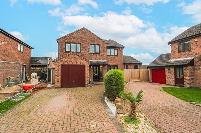 4 Bedroom Detached House To Rent In Thealby Gardens, Doncaster, DN4