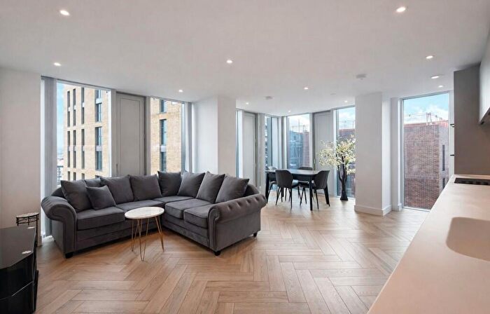 2 Bedroom Apartment To Rent In Port Street, Manchester, Greater Manchester, M1