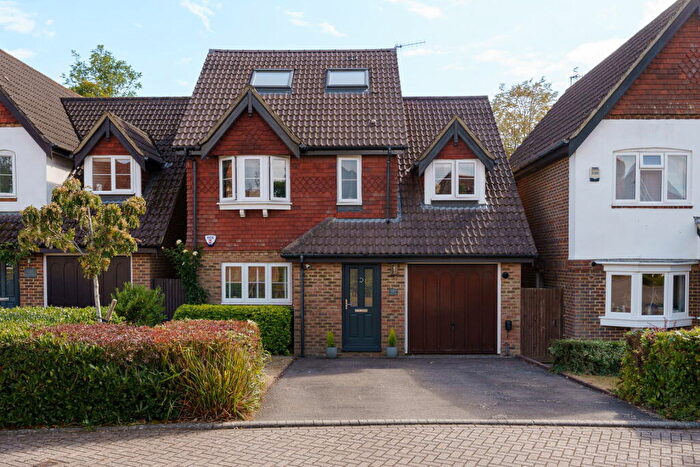 5 Bedroom Detached House For Sale In Lincolns Mead, Lingfield, RH7