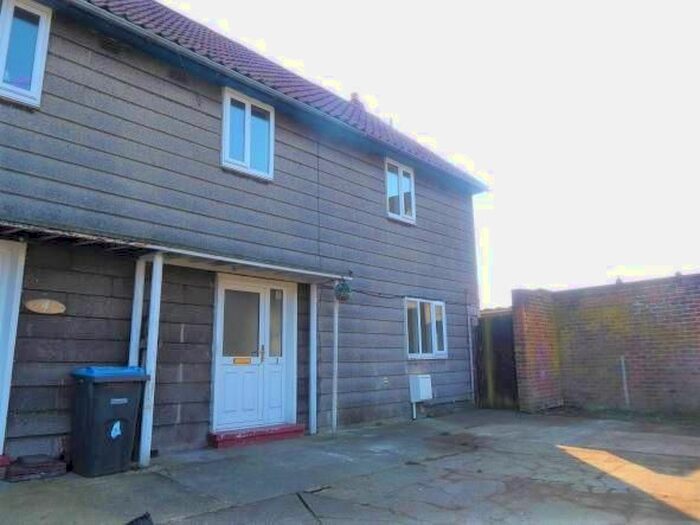 3 Bedroom Semi-Detached House To Rent In Paterson Crescent, Northallerton, DL6