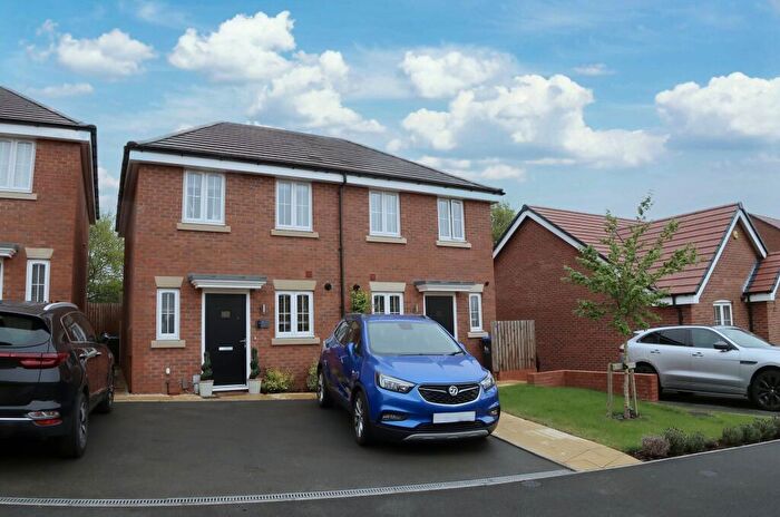 2 Bedroom Semi-Detached House For Sale In Sykes Road, Hampton Magna, CV35