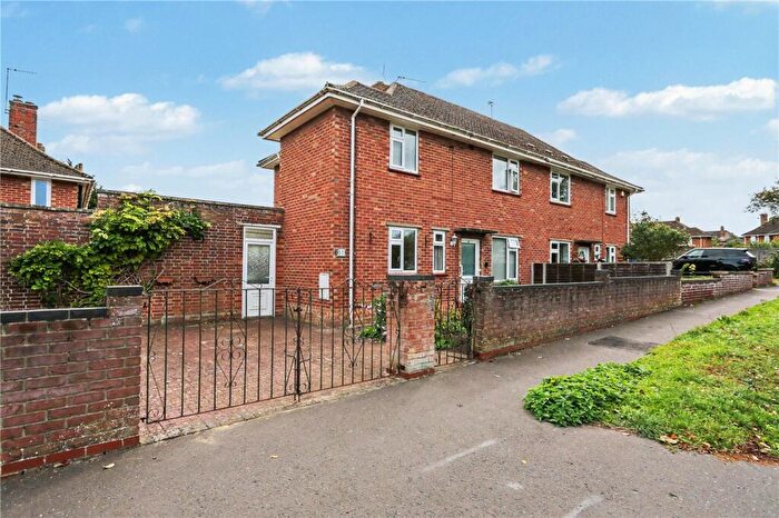 3 Bedroom Semi-Detached House For Sale In Scarlet Road, Norwich, Norfolk, NR4