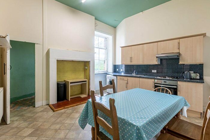 5 Bedroom Flat To Rent In L – Bruntsfield Place, Edinburgh, EH10