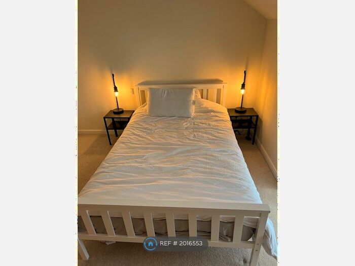 1 Bedroom Flat To Rent In Abraham Court, Upminster, RM14