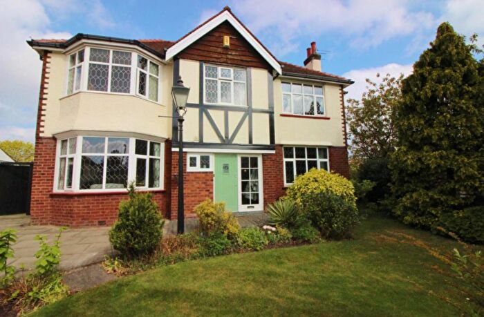5 Bedroom Detached House To Rent In Golf Open - Hartley Crescent, Birkdale, PR8