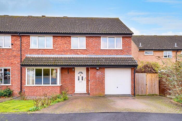 4 Bedroom Semi Detached House For Sale In St. Ives, Cambridgeshire, PE27