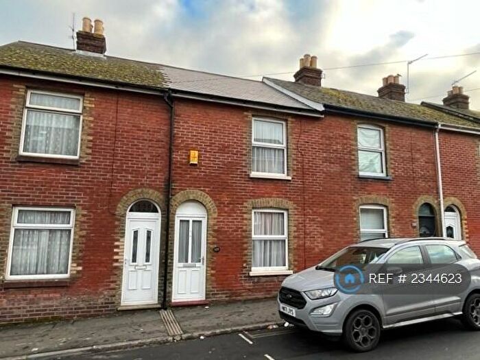 2 Bedroom Terraced House To Rent In Hunnyhill, Newport, PO30