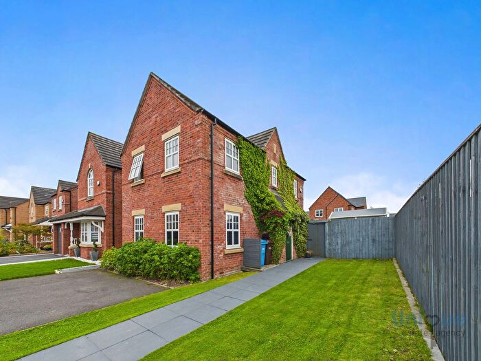 3 Bedroom Flat For Sale In Unsworth Way, Lytham St. Annes, FY8