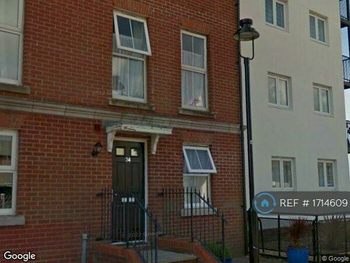 4 Bedroom End Of Terrace House To Rent In Fairlight Court, Littlehampton, BN17