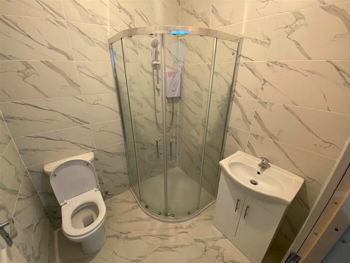 Studio To Rent In Danehurst Gardens, Ilford IG4