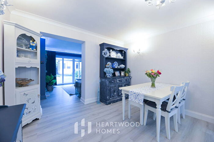 3 Bedroom End Of Terrace House For Sale In Meadowcroft, St. Albans, AL1