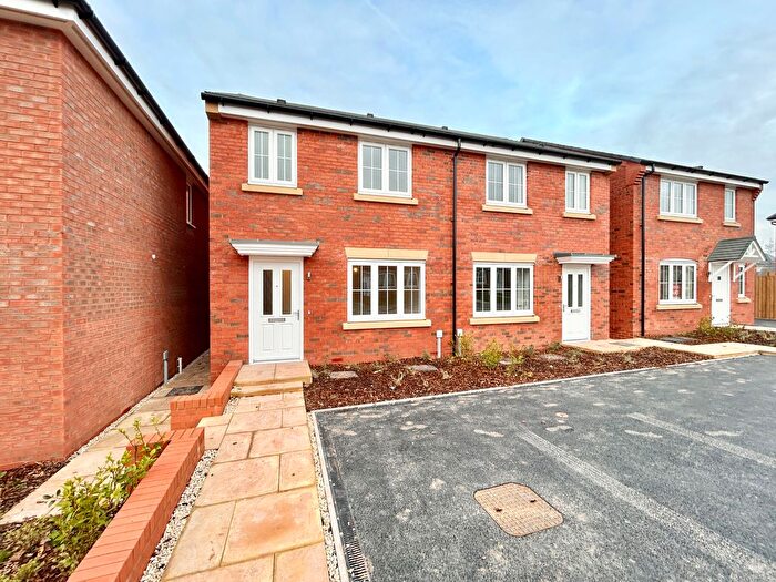 3 Bedroom Semi-Detached House To Rent In John Barrow Close, Telford, TF2