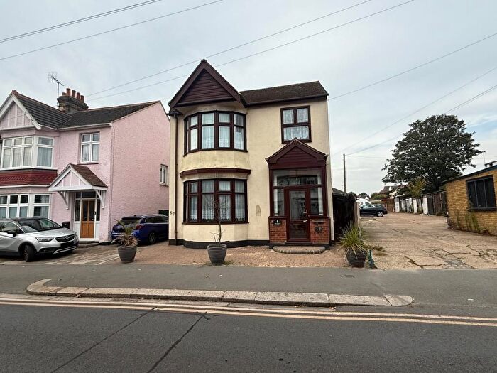 5 Bedroom Detached House For Sale In Abandale Lodge, Station Road, Leigh-On-Sea, Essex, SS9