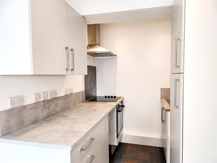 1 Bedroom Flat To Rent In Warrington Street, Ashton-Under-Lyne, OL6