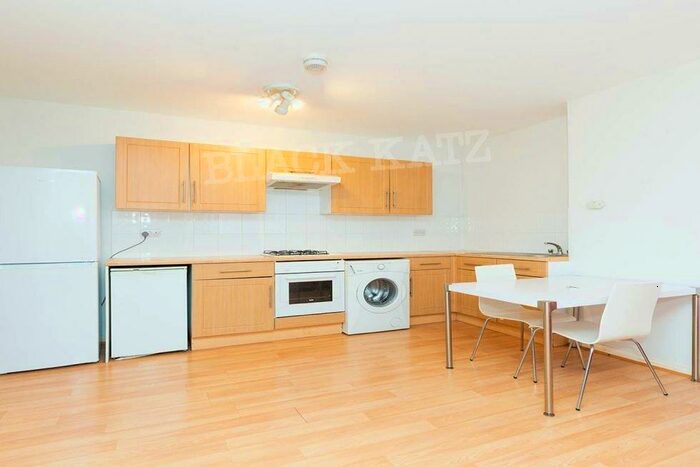 1 Bedroom Flat To Rent In Windus Road, N16