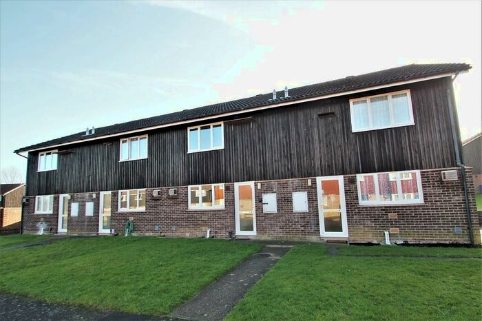 2 Bedroom Terraced House To Rent In Highclere Close, Newmarket, CB8