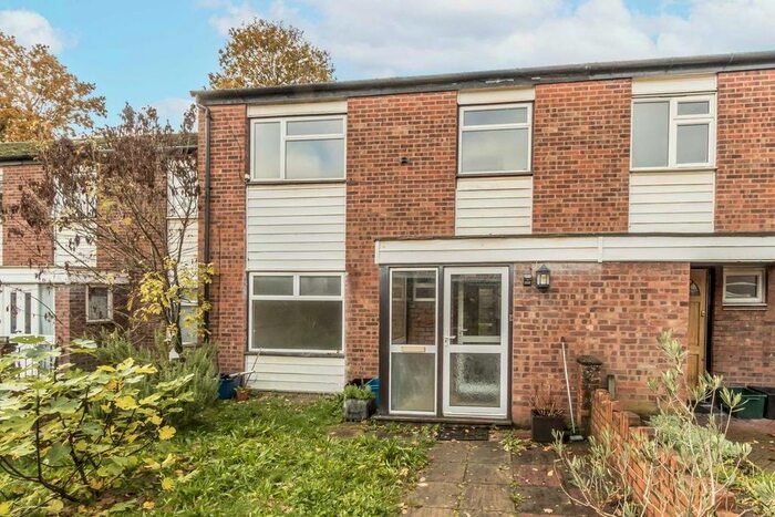 3 Bedroom Terraced House To Rent In Borland Road, Teddington, TW11