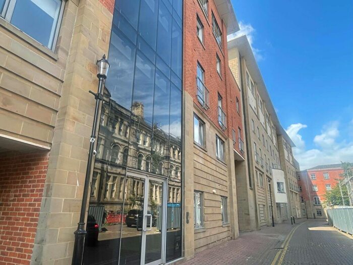 2 Bedroom Apartment To Rent In St Stephens Mansions, Cardiff Bay, CF10