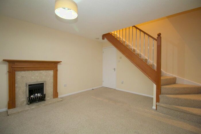 3 Bedroom Semi-Detached House To Rent In The Osiers, Loughborough, LE11