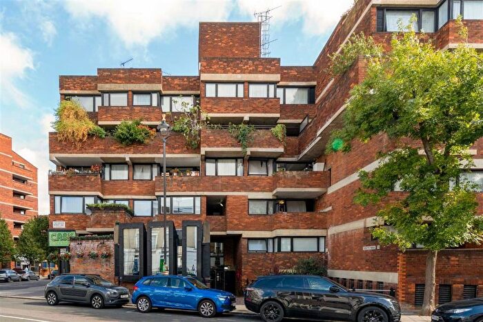 3 Bedroom Flat For Sale In Tachbrook Street, Pimlico, SW1V