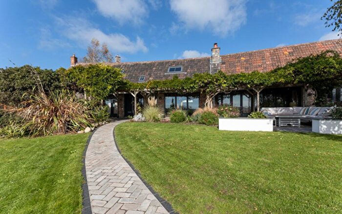 4 Bedroom Barn Conversion For Sale In Compton Lane, Axbridge, BS26