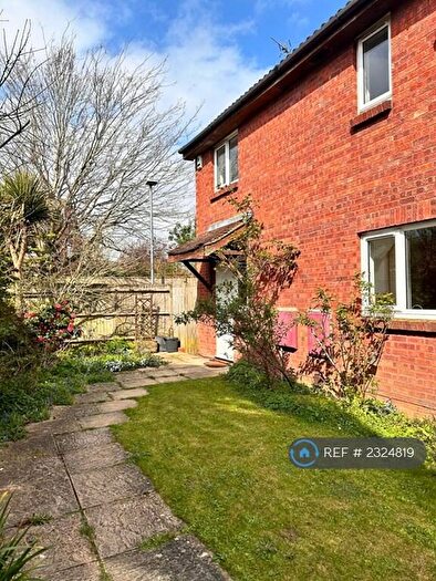 3 Bedroom Semi-Detached House To Rent In Easby Way, Lower Earley, Reading, RG6