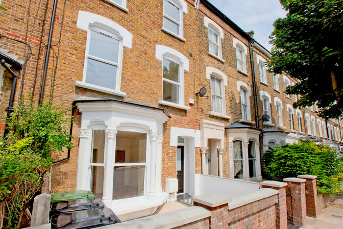 2 Bedroom Maisonette To Rent In Evershot Road, London, N4