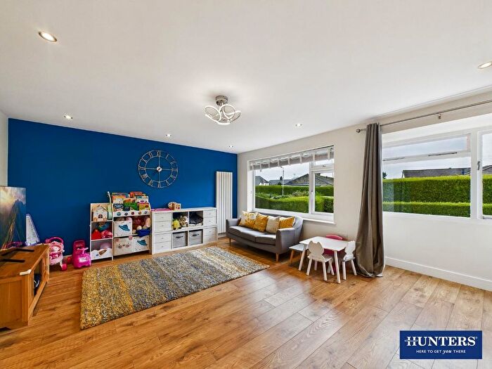 2 Bedroom Semi-detached Bungalow For Sale In Scar View Road, Oxenholme, Kendal, LA9