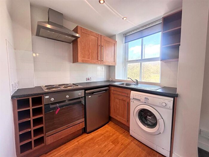 1 Bedroom Flat To Rent In Westgate, Burnley, BB11