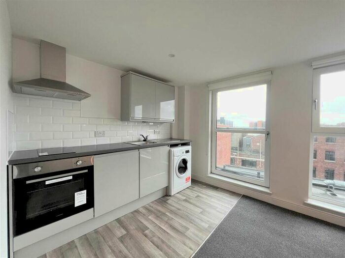 Studio To Rent In Camberwell Grove, London, SE5