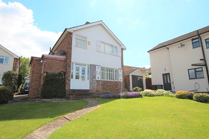 3 Bedroom Detached House To Rent In Beech Croft, Walton, Wakefield, WF2